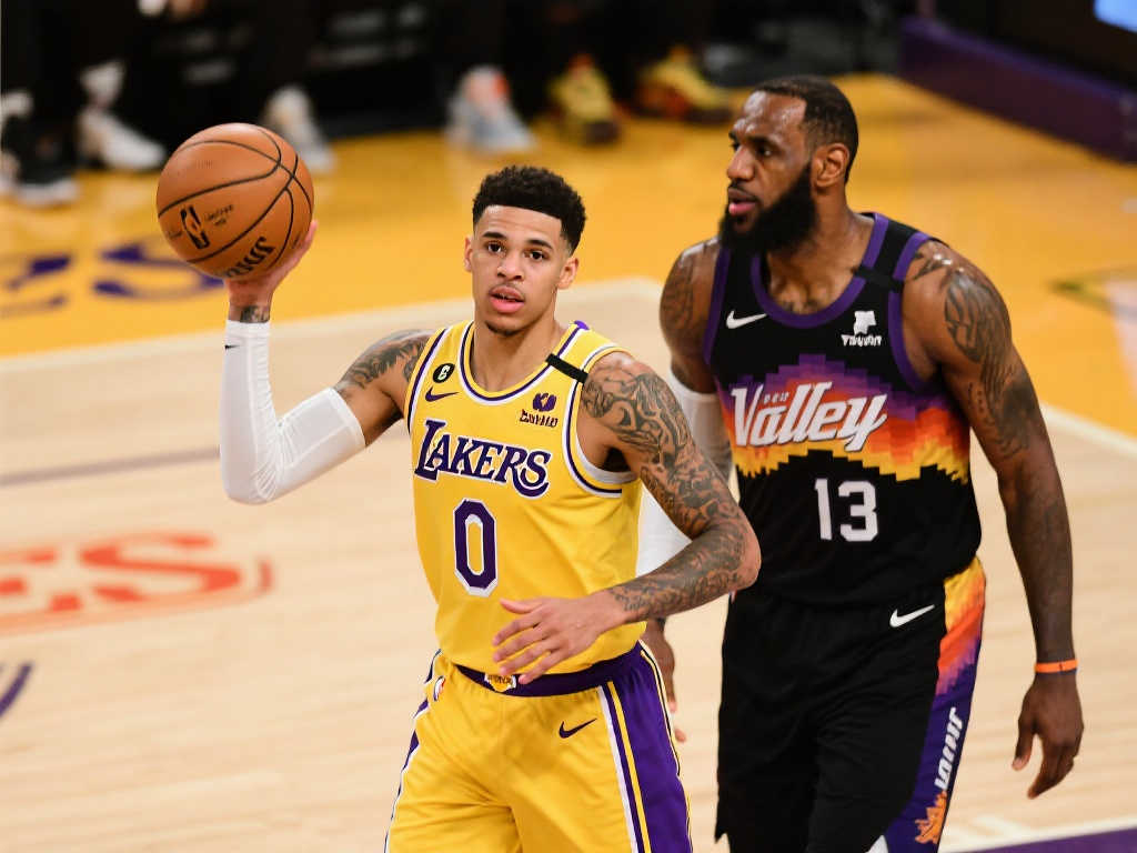 的表现无疑 的表现无疑